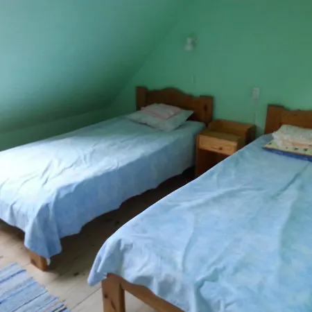 بيت شباب Kuus Tuba *